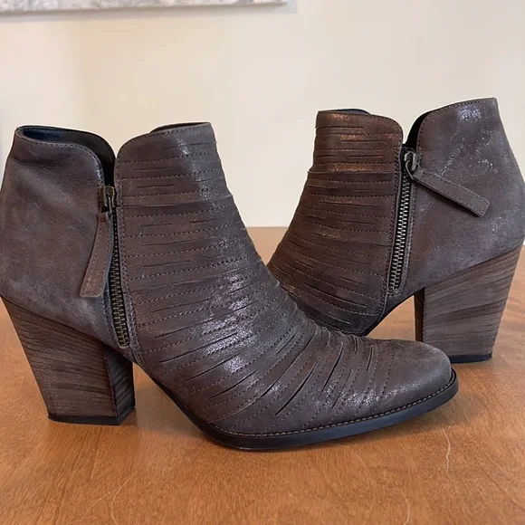 Paul Green Suede Bronze- Brown Ankle Boot- very good condition - Picture 6 of 8